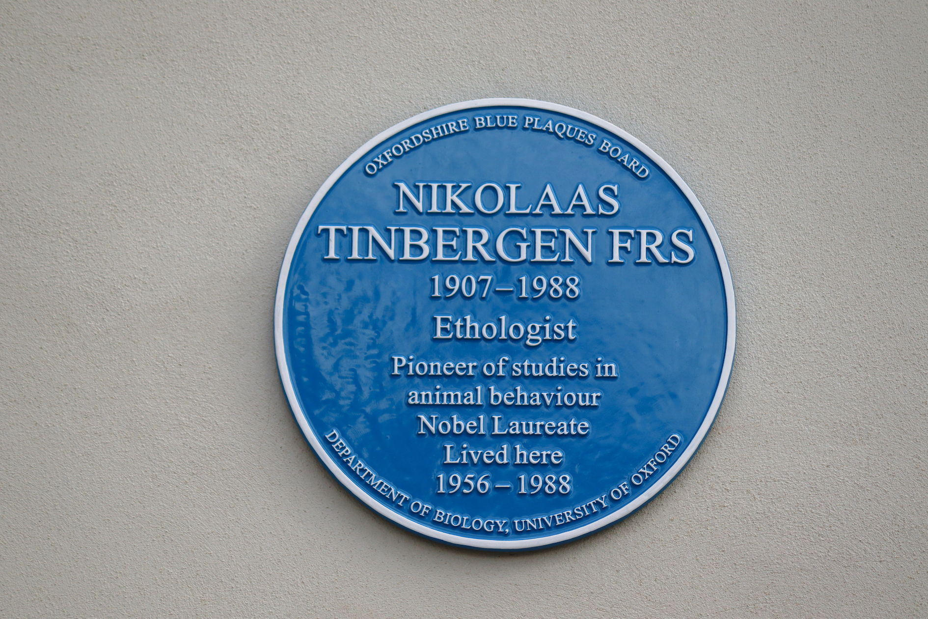 PIONEERING NOBEL PRIZE WINNER HONOURED WITH BLUE PLAQUE IN OXFORD | Oxford  Alumni