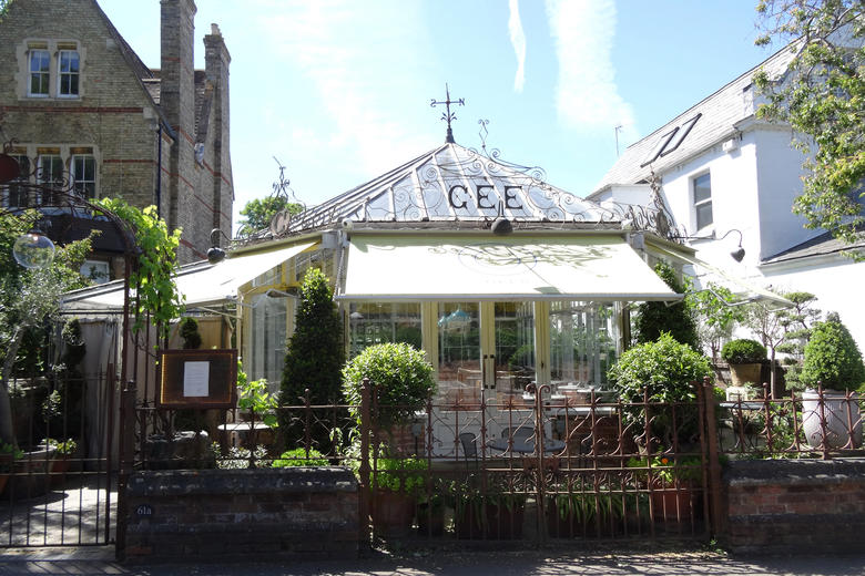 The exterior of Gee's Restaurant in Oxford, from Banbury Road